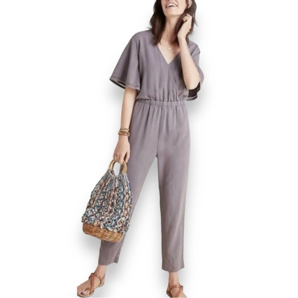 Anthropology Cloth & Stone Flutter Sleeve Jumpsuit size XS